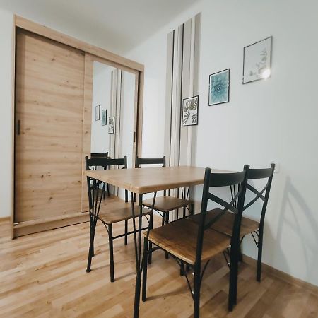 Pielegniarek 5 By Homeprime Krakau Exterior foto